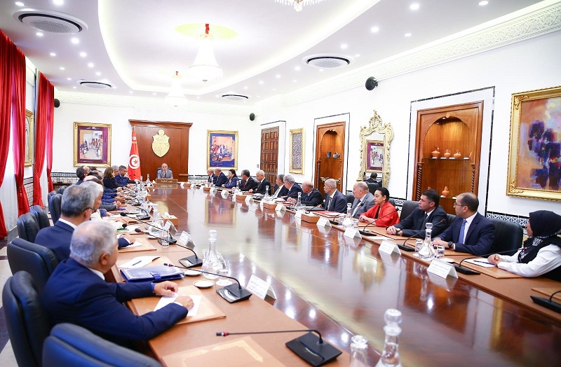 منها تأمين التوازنات المالية ودفع النمو والاستثمار..   الحكومة أمام حتمية تحقيق أربع أولويات كبرى